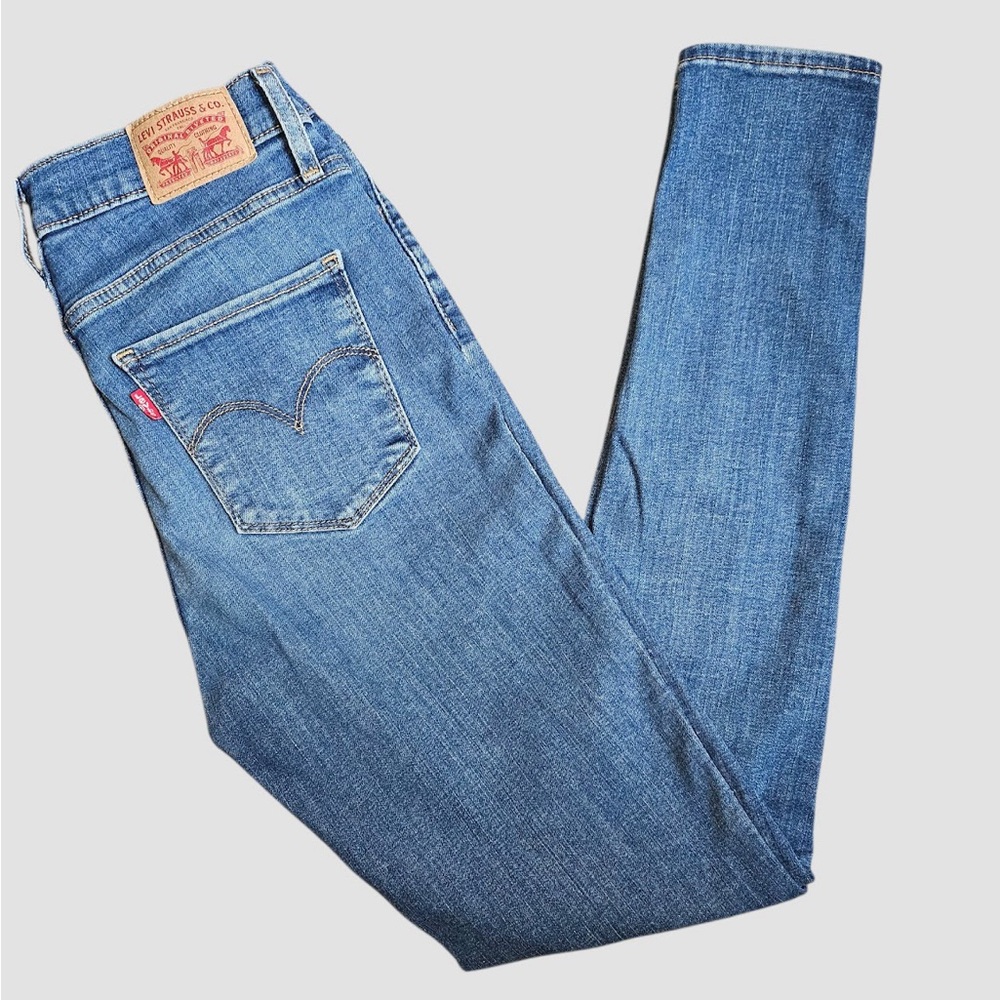 Levi’s 720 High Rise Super Skinny Jeans Women’s Size 27 Distressed Medium Wash